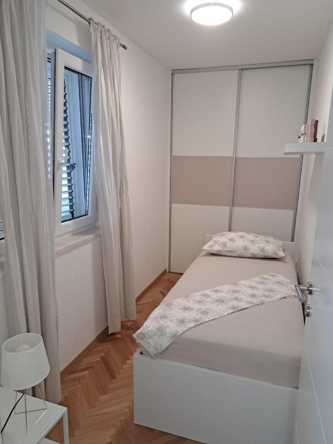 Apartman Nina أوميس المظهر الخارجي الصورة